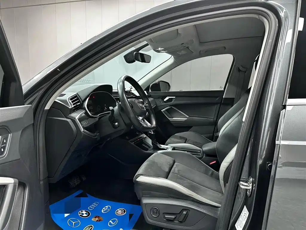Audi Q3 2022 35 TFSI Fashion Dynamic фото 10