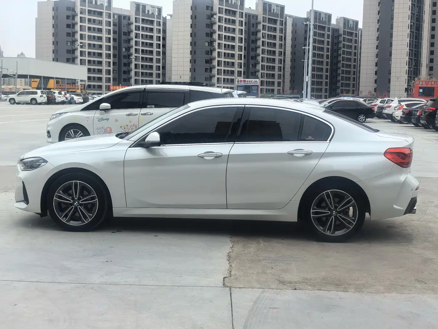 BMW 1 Series 2023 120i M Sport фото 3
