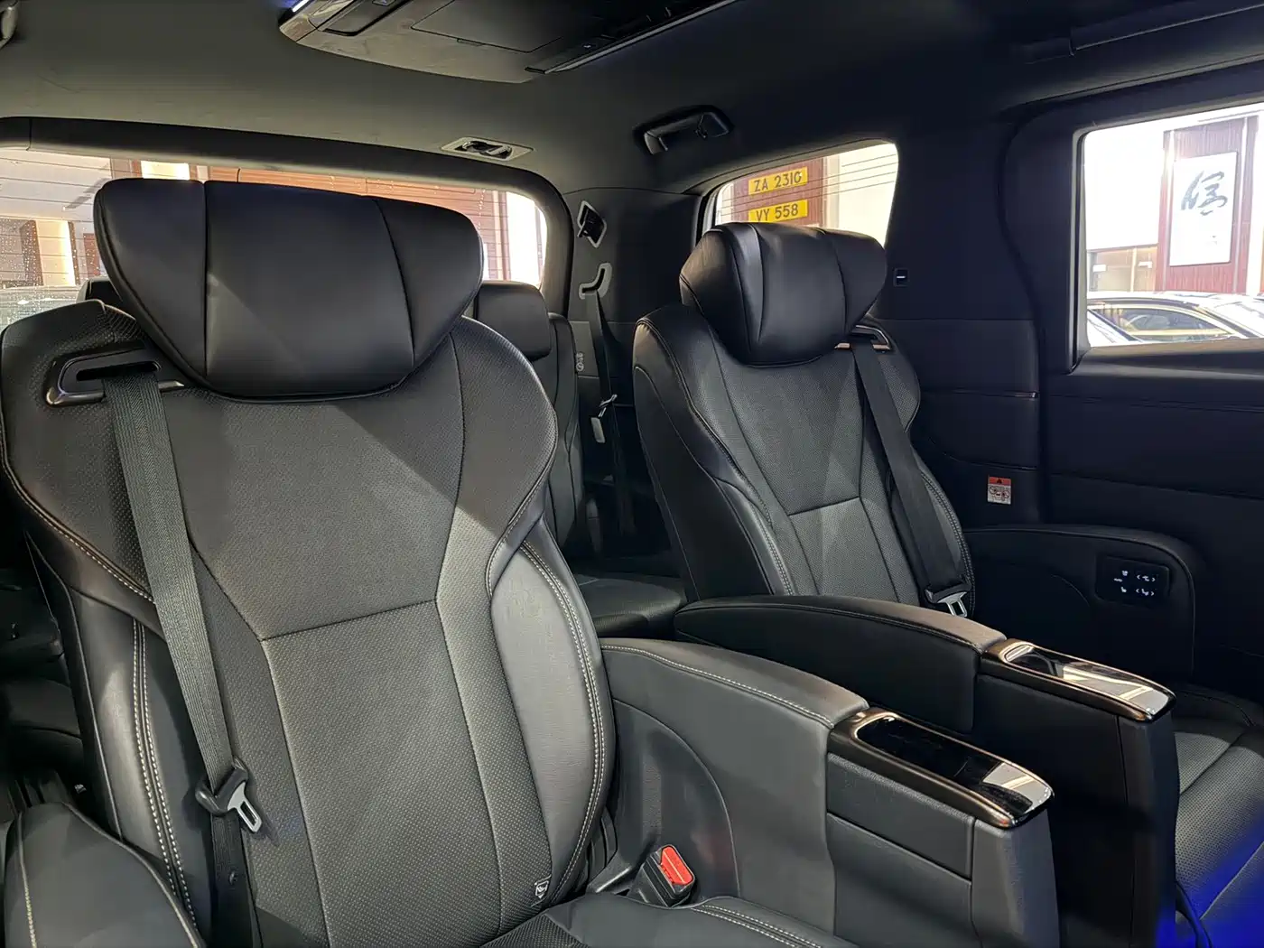 Toyota Alphard 2026 2025 Hybrid 2.5L Prestige Gold Edition