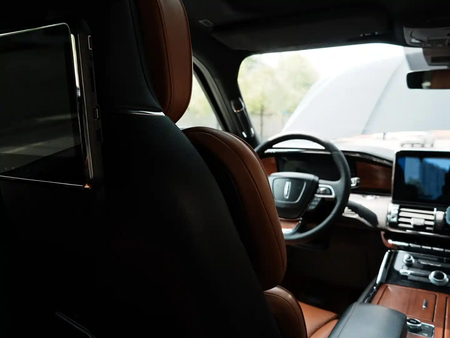 Фото 9 - Lincoln Navigator