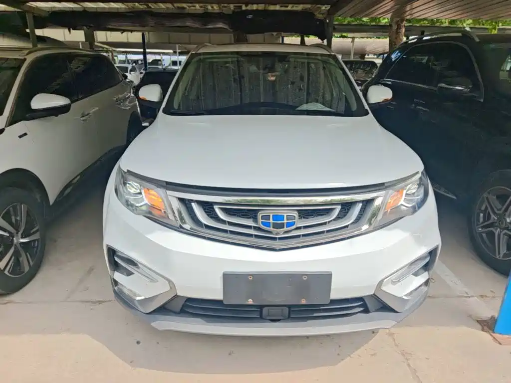 Фото 3 - Geely Atlas