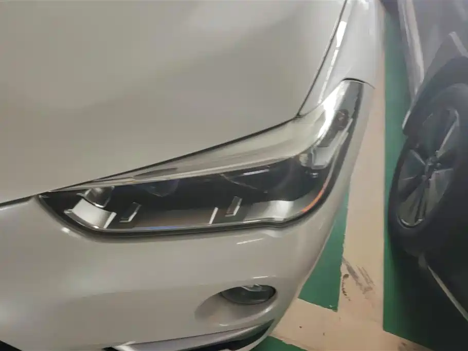 BMW X1 2018 xDrive20Li Premium Model фото 5