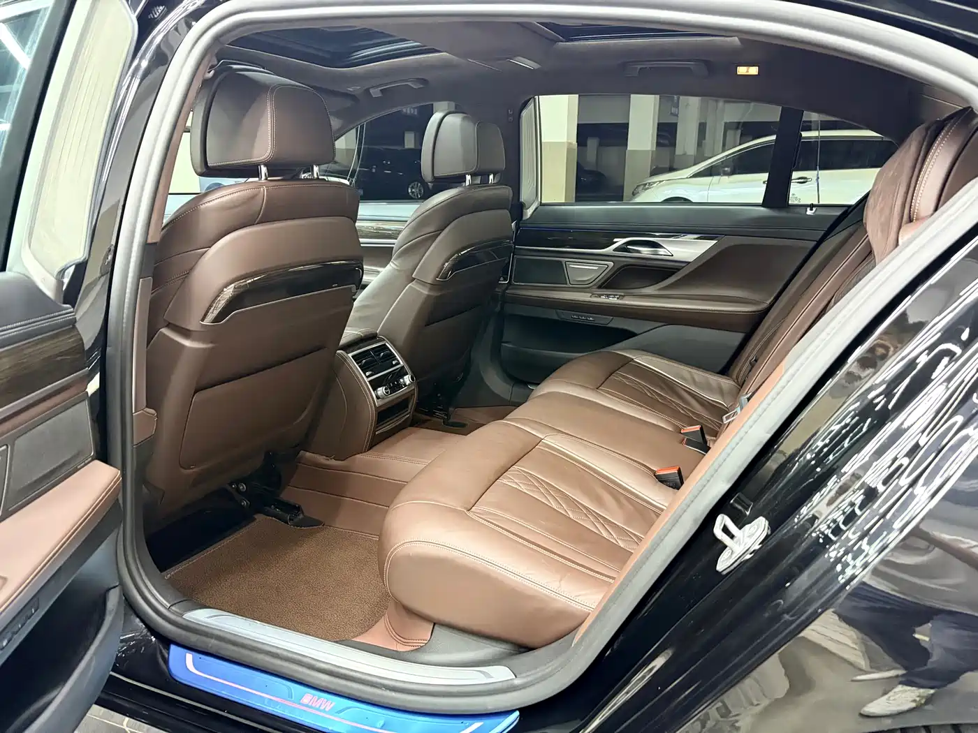 BMW 7 Series 2019 730Li Luxury Package фото 7