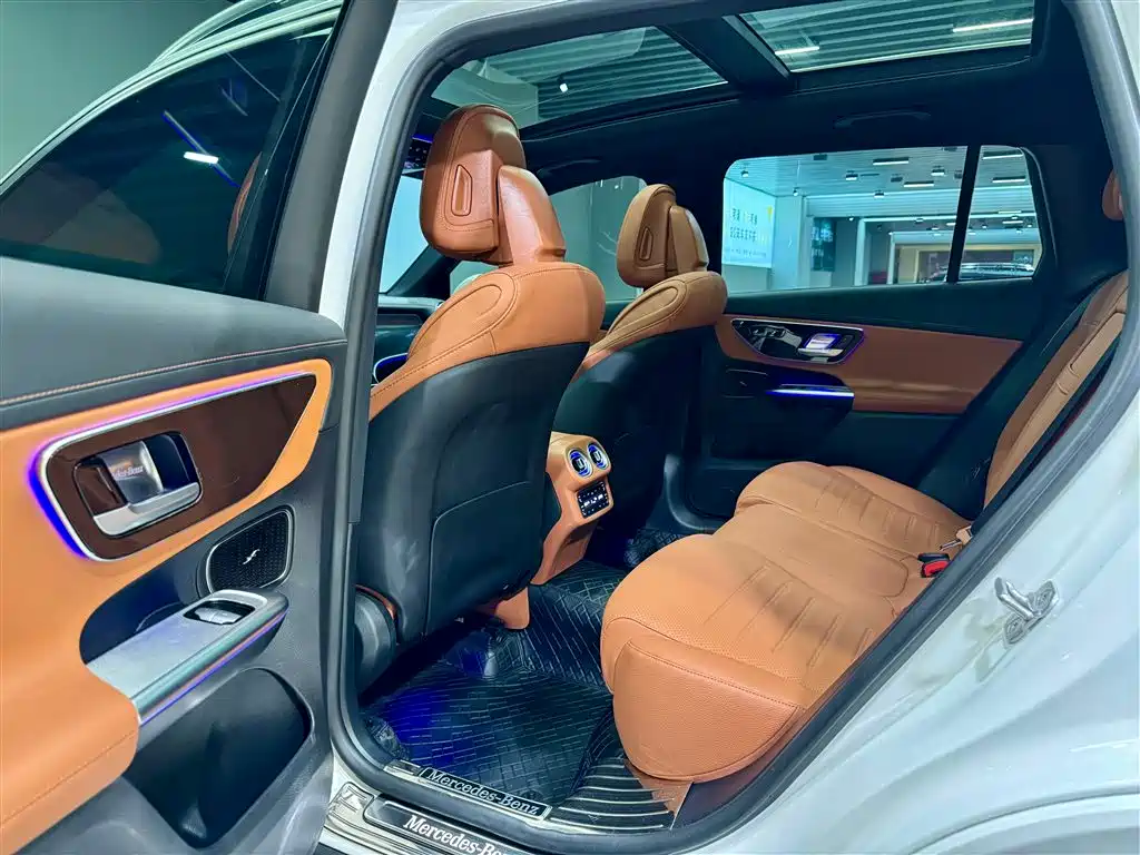 Mercedes-Benz GLC 2025 Model Year GLC 260 L 4MATIC Luxury фото 26