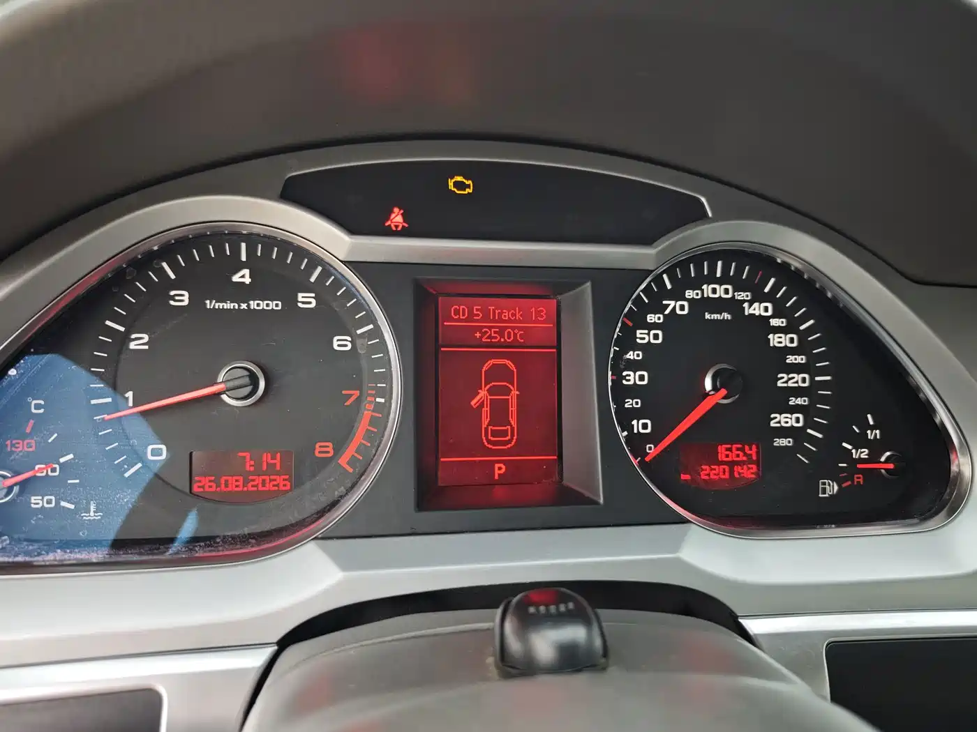 Фото 16 - Audi A6L