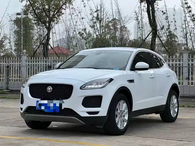 JAGUAR E PACE