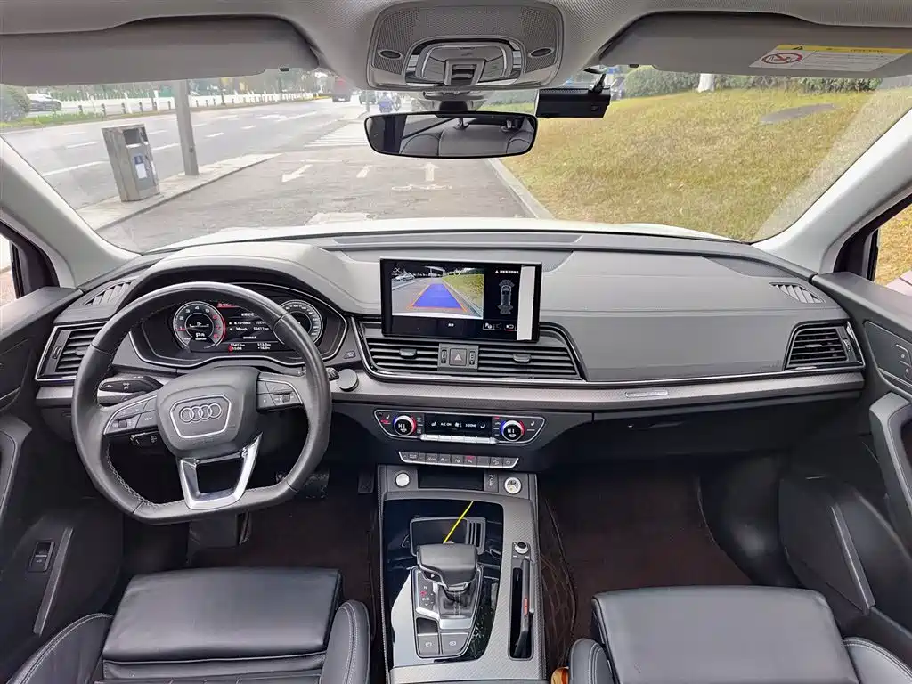 Audi Q5L 2022 40T Luxury Dynamic фото 10