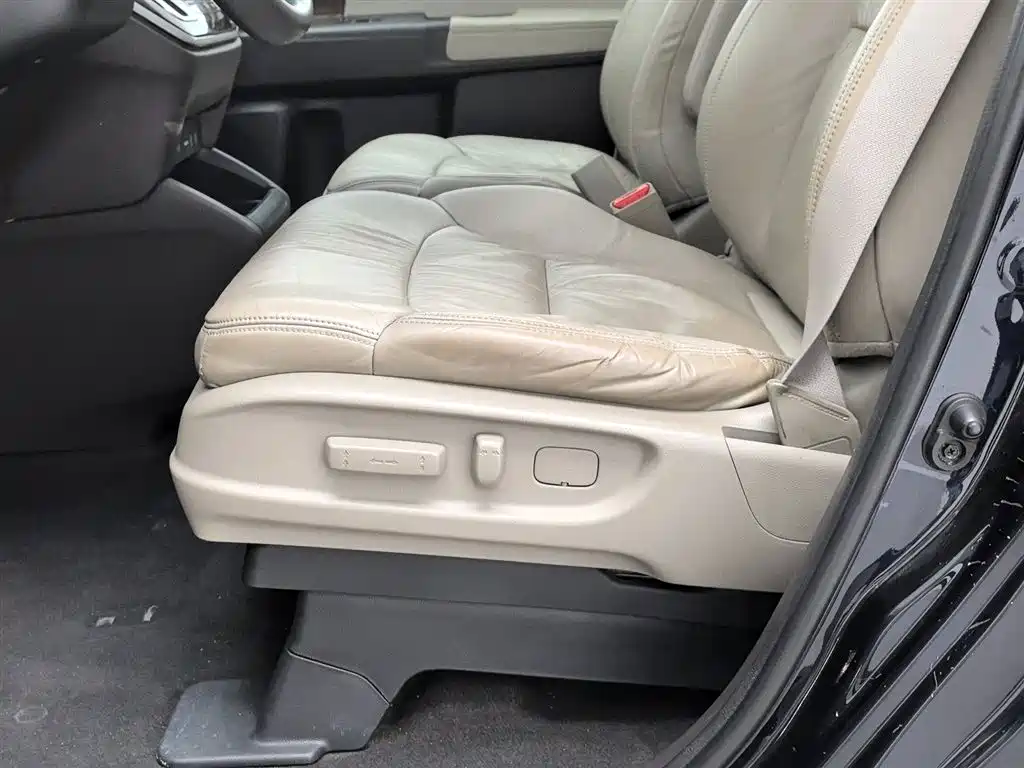 Honda Odyssey 2017 2.4L Luxury Edition фото 20