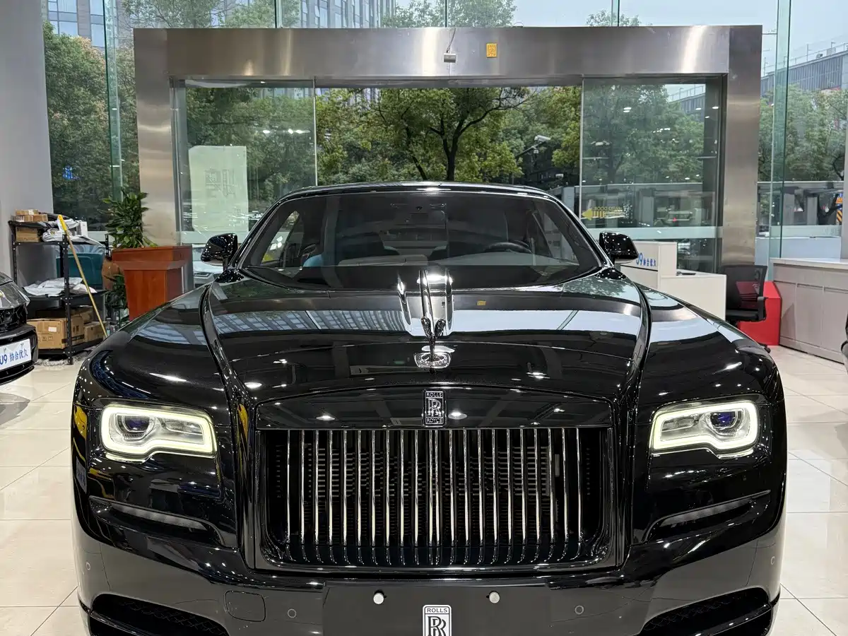 Фото 2 - Rolls-Royce Wraith