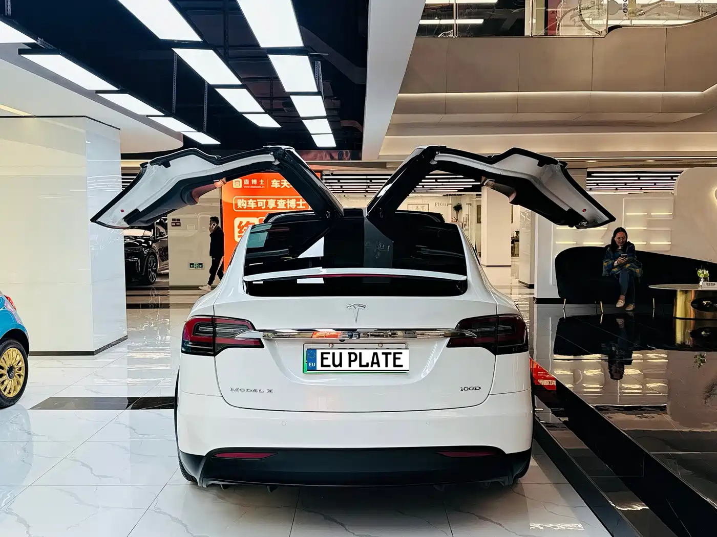 TESLA MODEL X