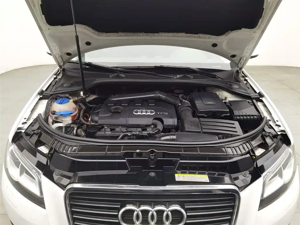Audi A3 (Import) 2012 Sportback 1.8T Luxury фото 6