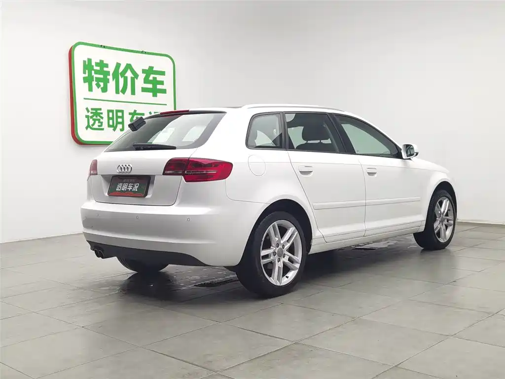 Audi A3 (Import) 2012 Sportback 1.8T Luxury фото 2