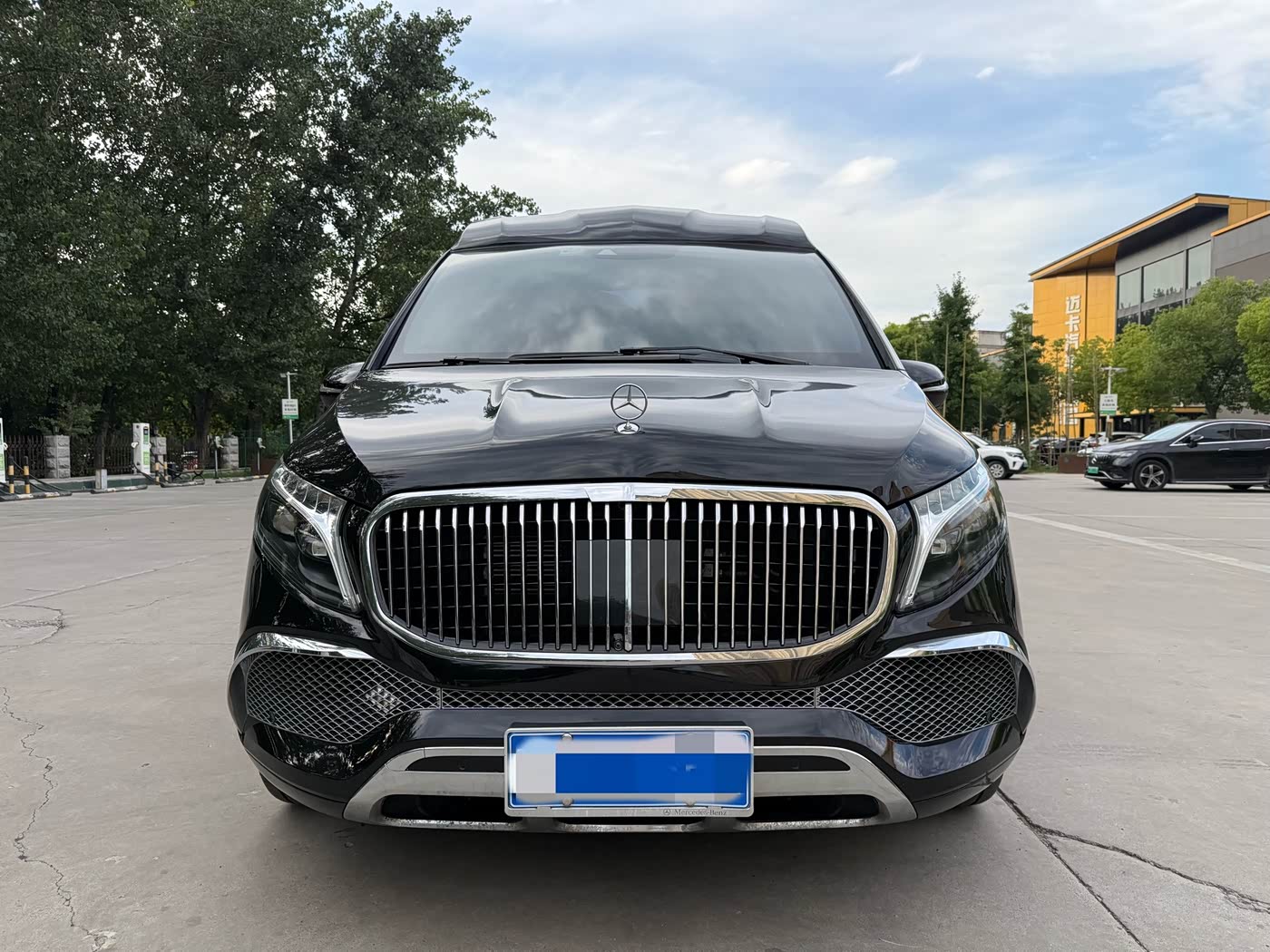 Mercedes-Benz V-Class