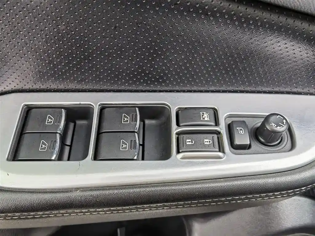 Subaru Outback 2015 2.5i Sport Navigation Edition фото 9