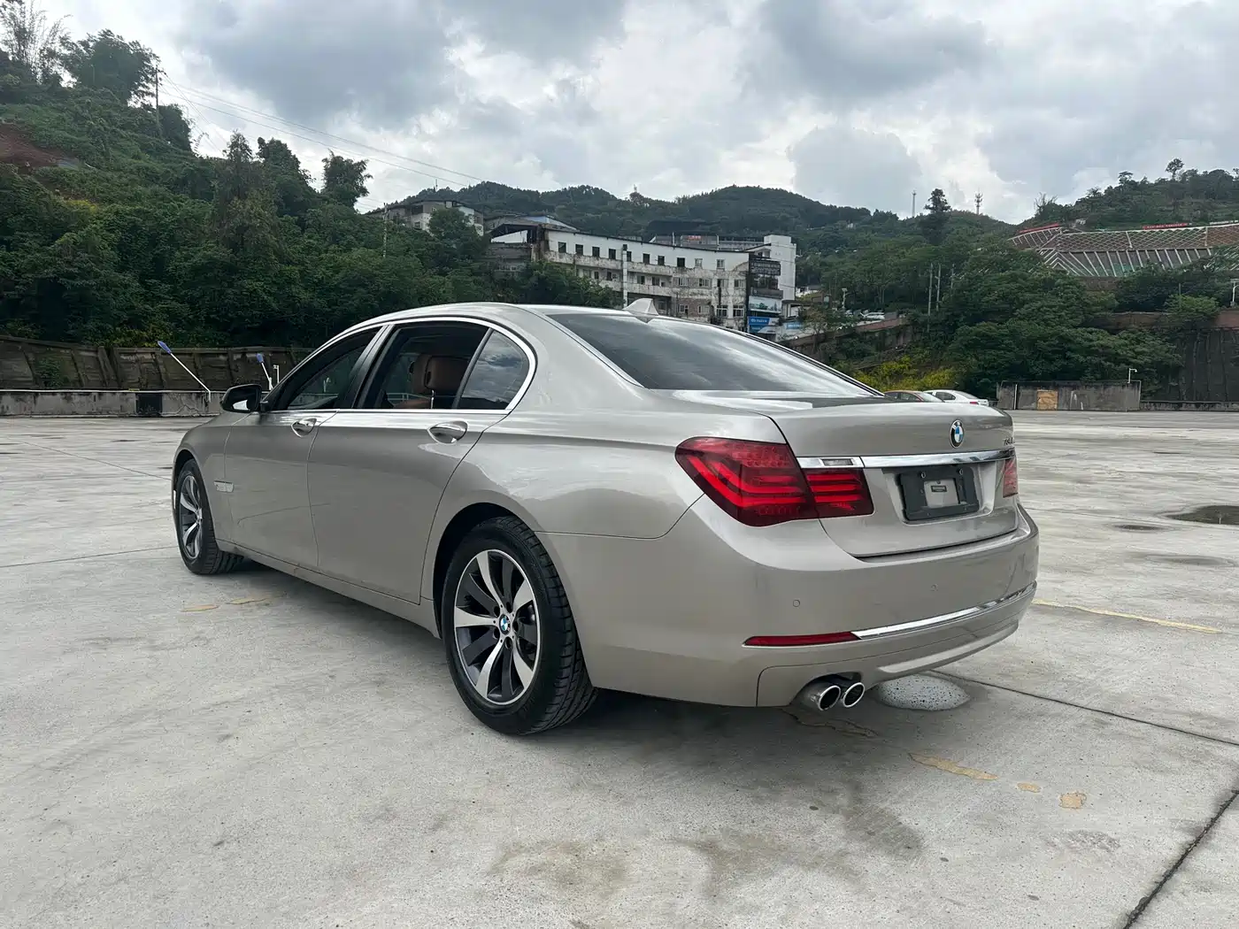 BMW 7 Series 2014 730Li Premium фото 5