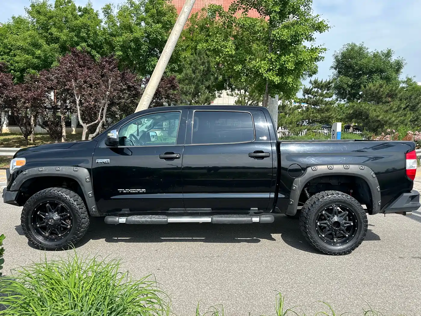 Toyota Tundra 2014 5.7L TRD Pro фото 8