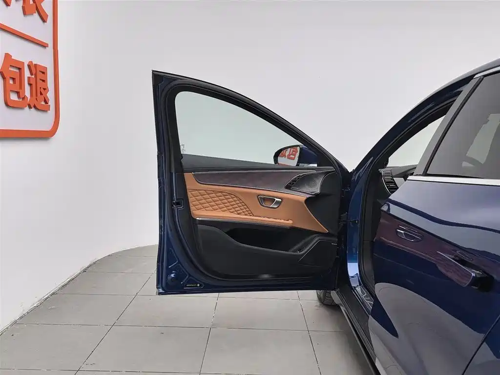 BYD Han 2022 DM-i 242KM Flagship фото 8