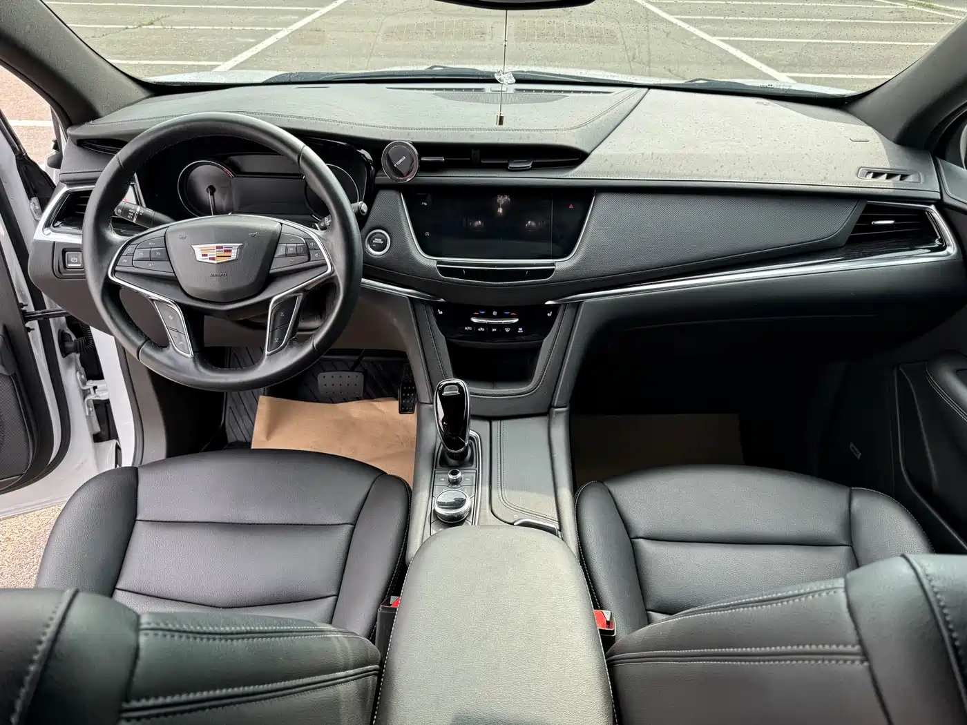 Cadillac XT5 2022 2.0T 2WD Luxury фото 14
