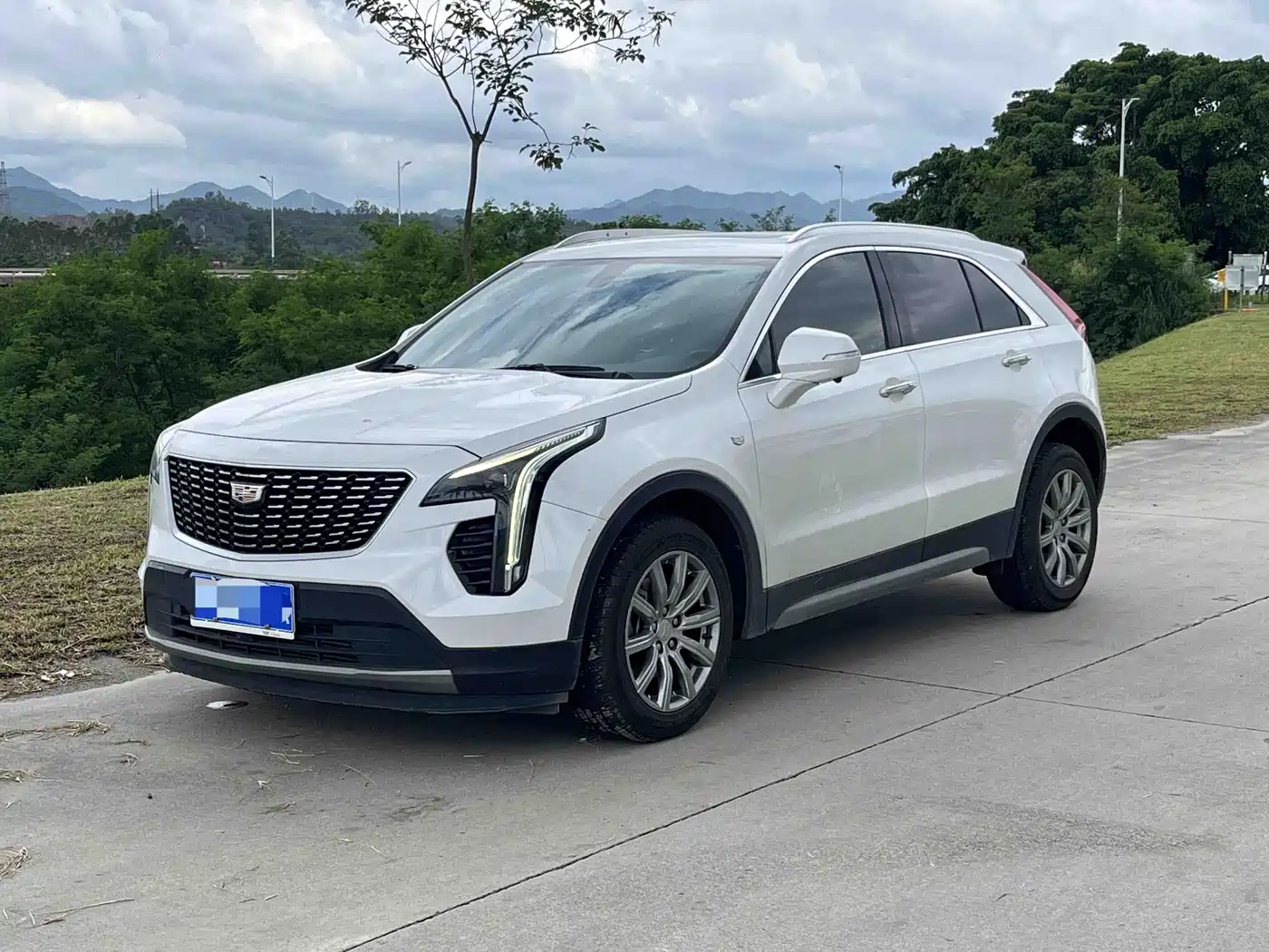 Cadillac XT4 2021 28T FWD Premium Edition