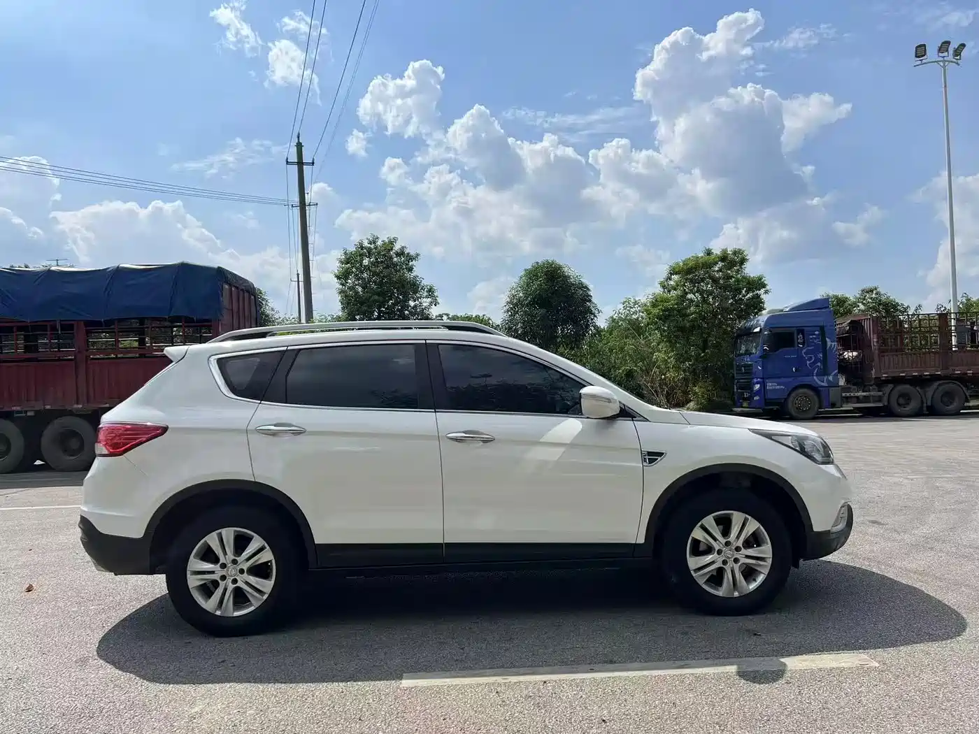 Dongfeng Aeolus Dongfeng Fengshen AX7 2015 2015 2.0L Manual Smart Joy