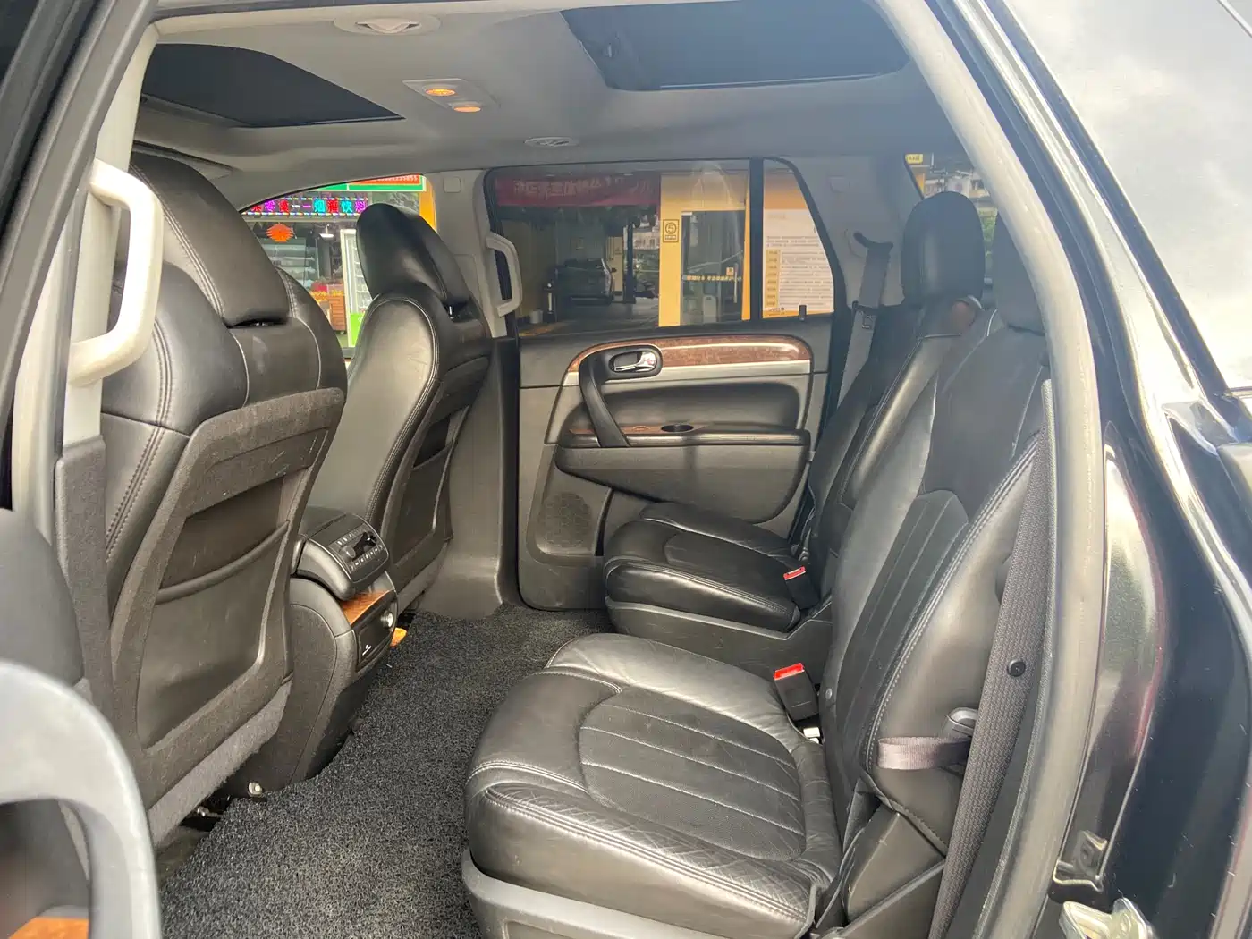 Buick Enclave 2010 3.6L Flagship Edition фото 14