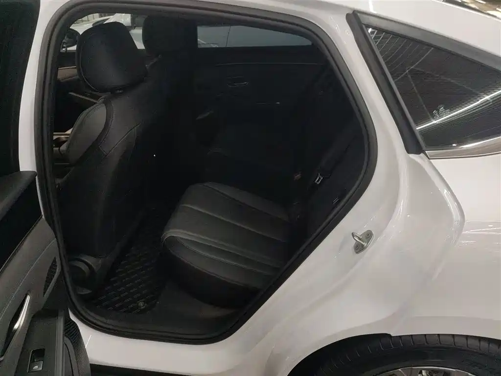 BYD Qin L 2025 DM-i Smart Drive Edition 80KM Leading фото 17