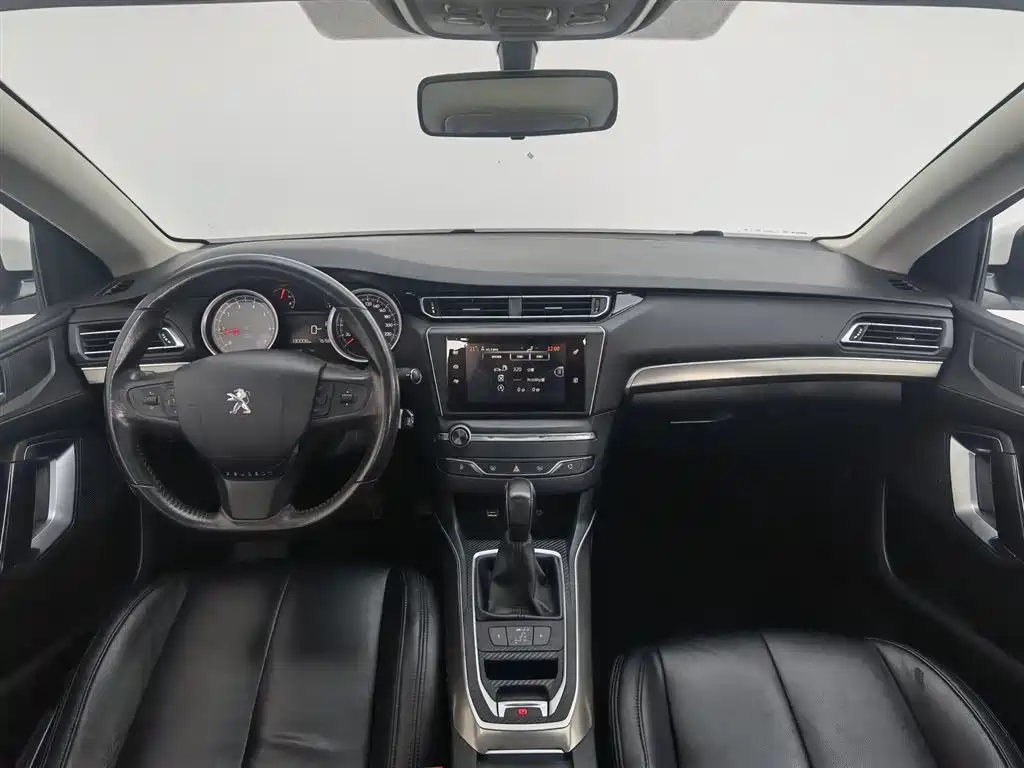 Peugeot 408 2014 1.8L Automatic Luxury Edition фото 5