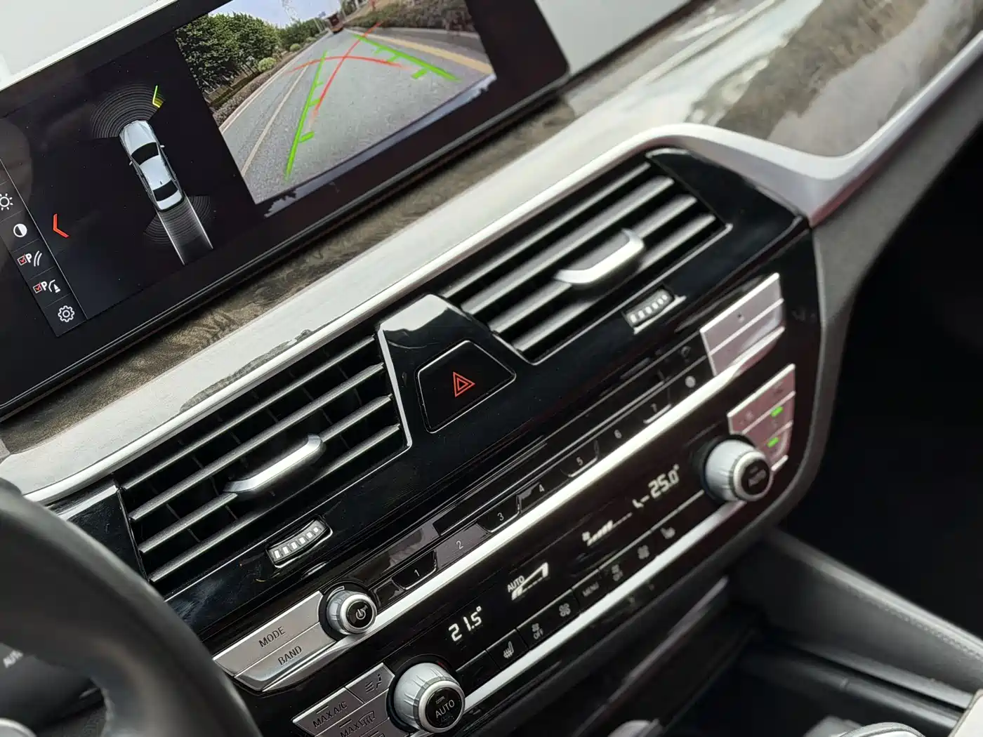 BMW 5 Series 2018 Facelift 530Li Leading M Sport Package фото 10