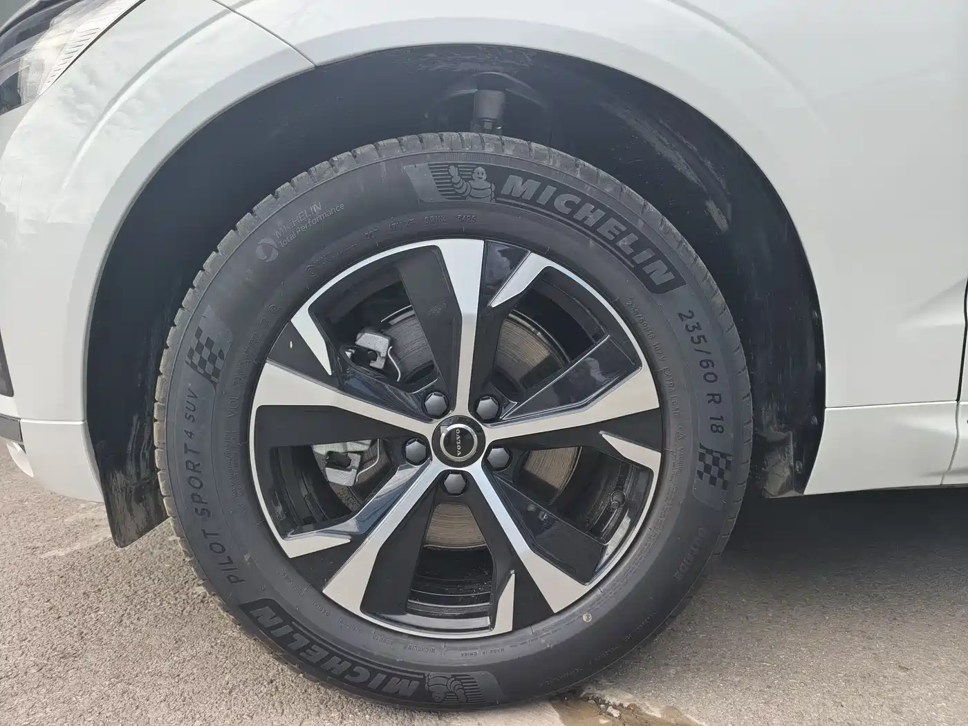 VOLVO XC60