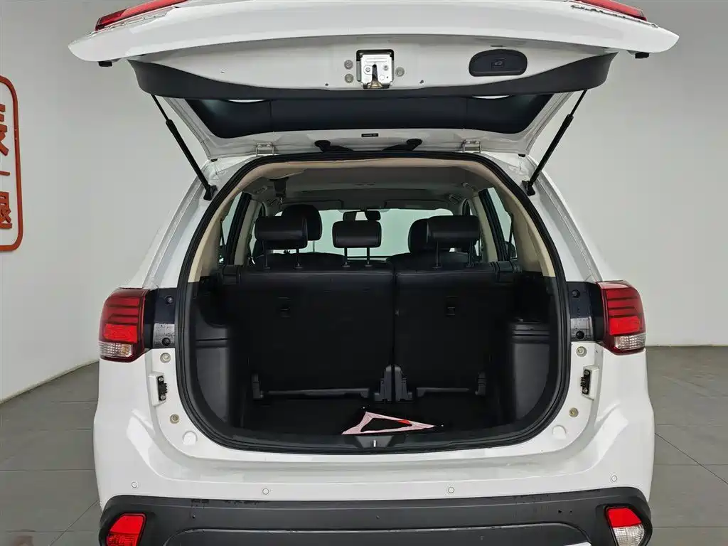 Mitsubishi Outlander 2018 2.0L 2WD Glory Edition 5-seater фото 16