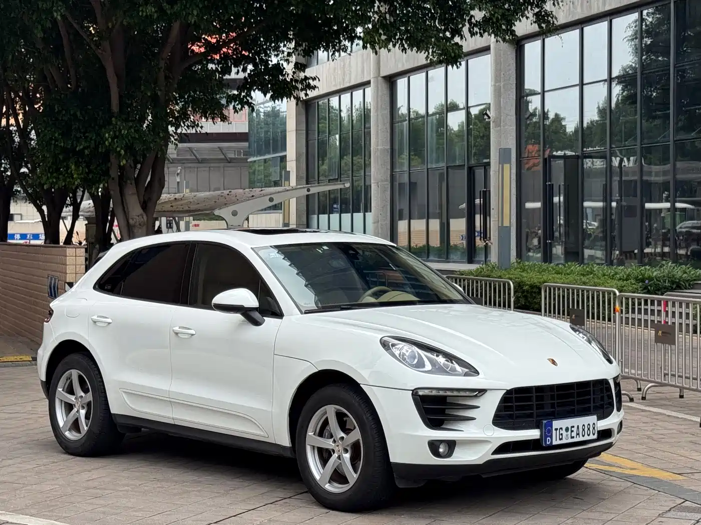 Porsche Macan 2017 Macan 2.0T фото 3