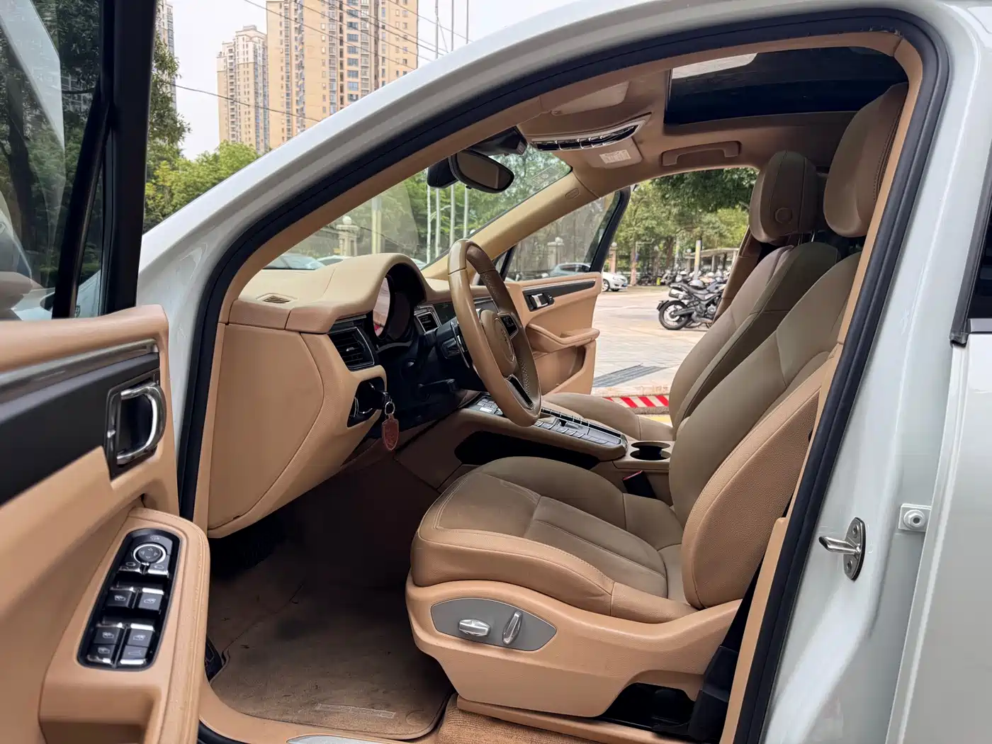 Porsche Macan 2017 Macan 2.0T фото 8
