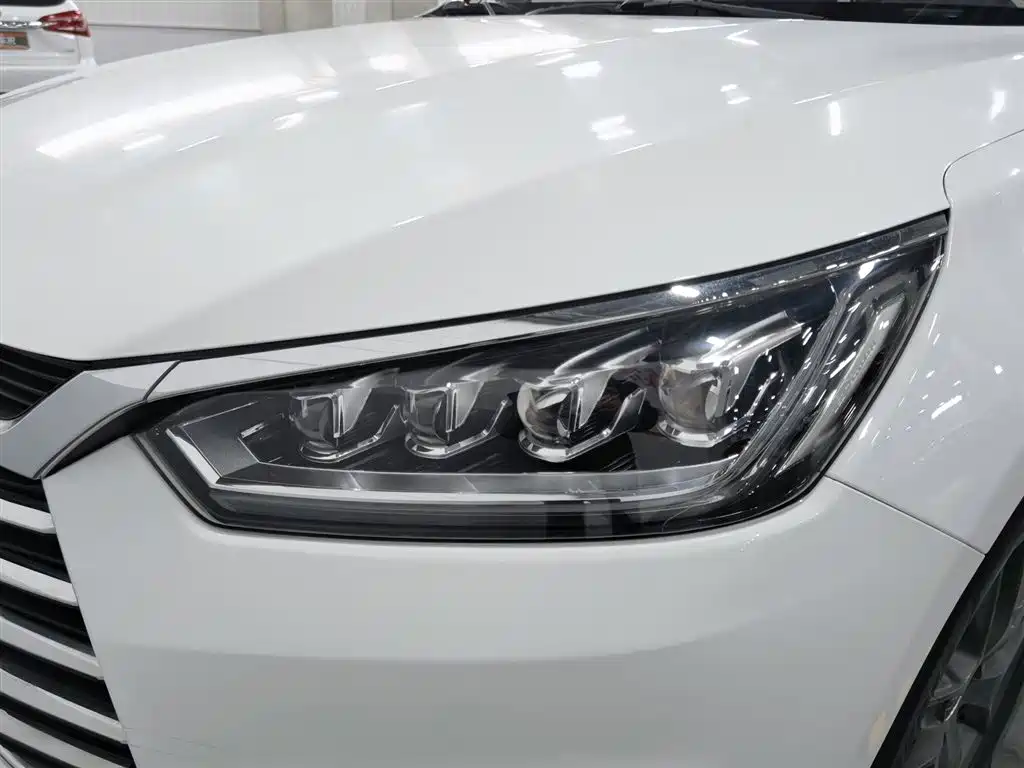 BYD Song 2020 Classic 1.5T Automatic Elite фото 7