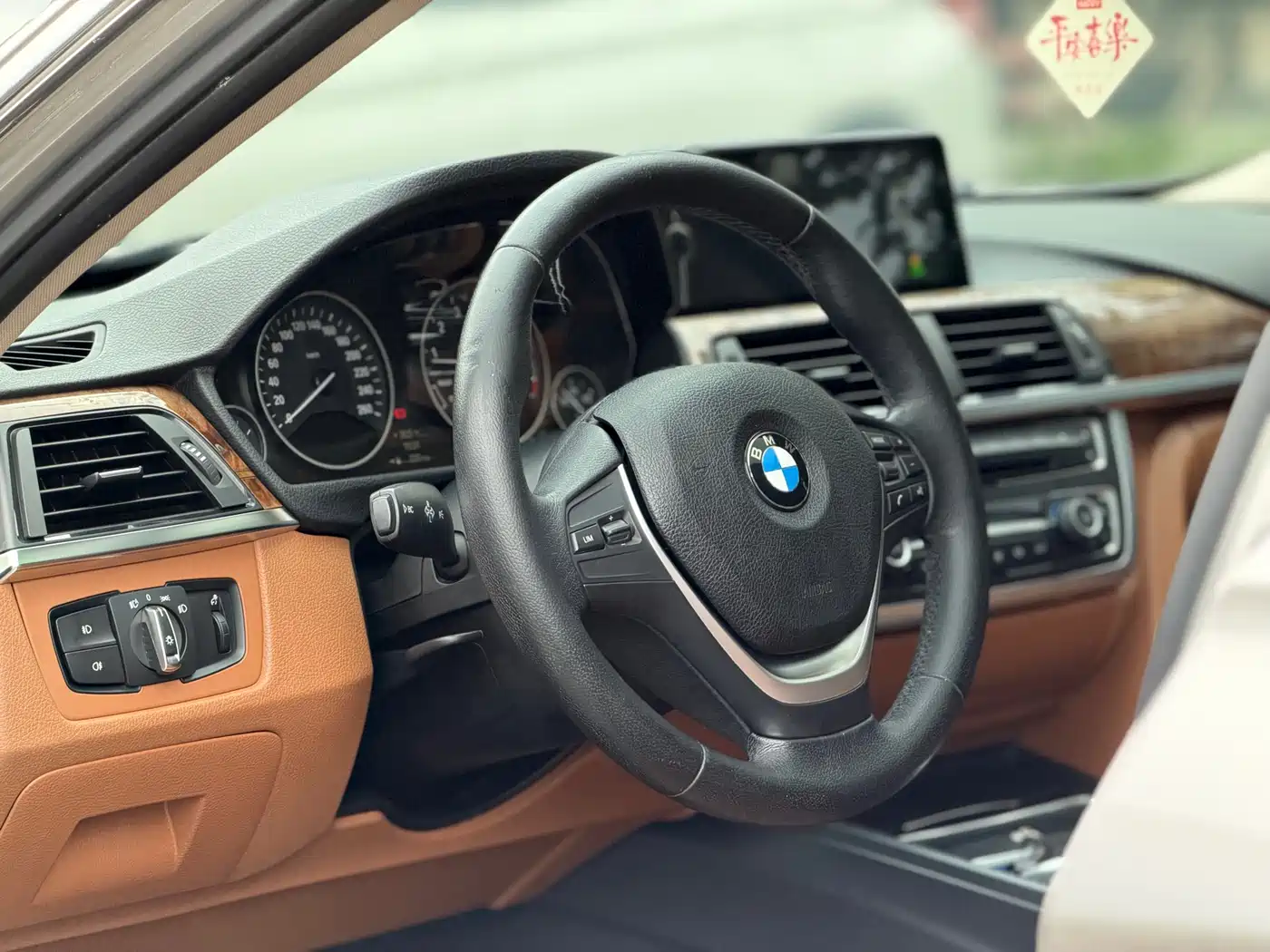 BMW 3 Series 2013 320Li Luxury Design Package фото 4