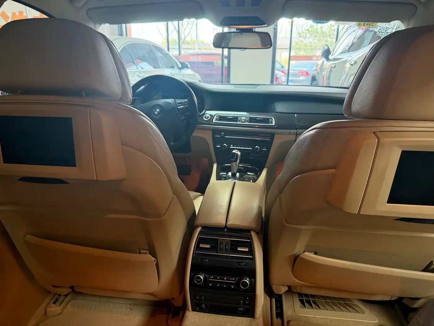 BMW 7 Series 2011 730Li Elegance фото 12