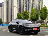 Photo 3 - Zhijie Luxeed R7