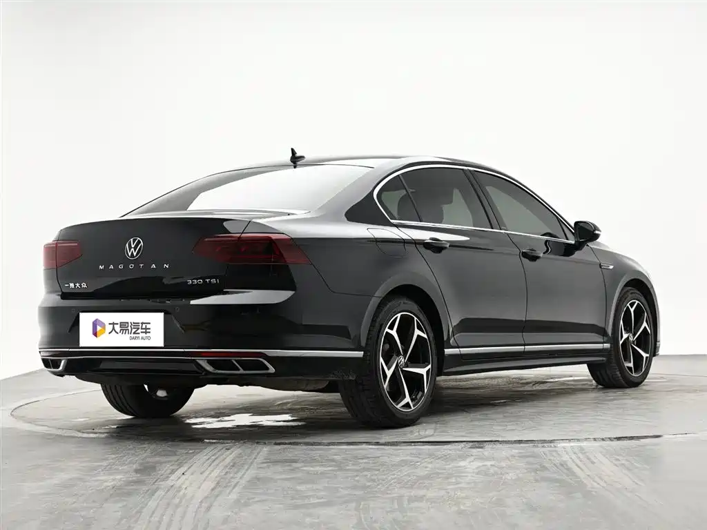 Volkswagen Magotan 2023 Model 2 Million Commemorative Edition 330TSI DSG Luxury фото 3
