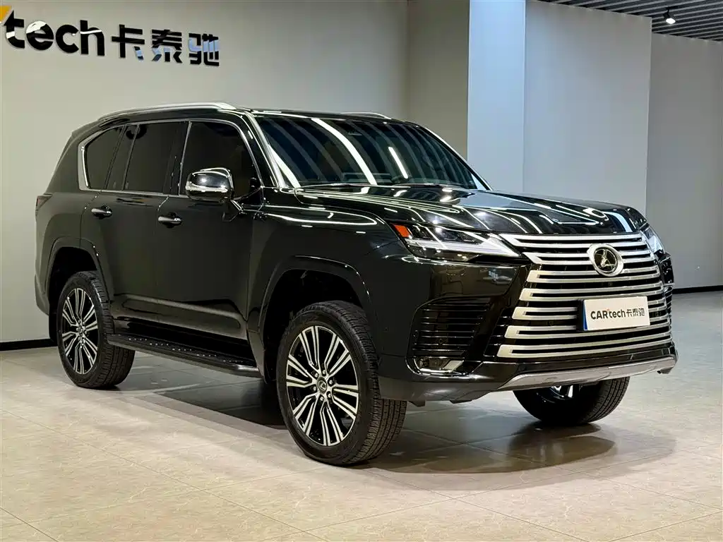 Lexus LX 2025 700h Boundary Edition фото 2