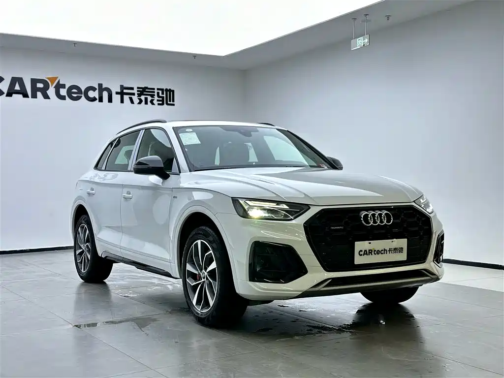 Audi Q5L 2024 Model 40 TFSI Luxury Dynamic фото 26