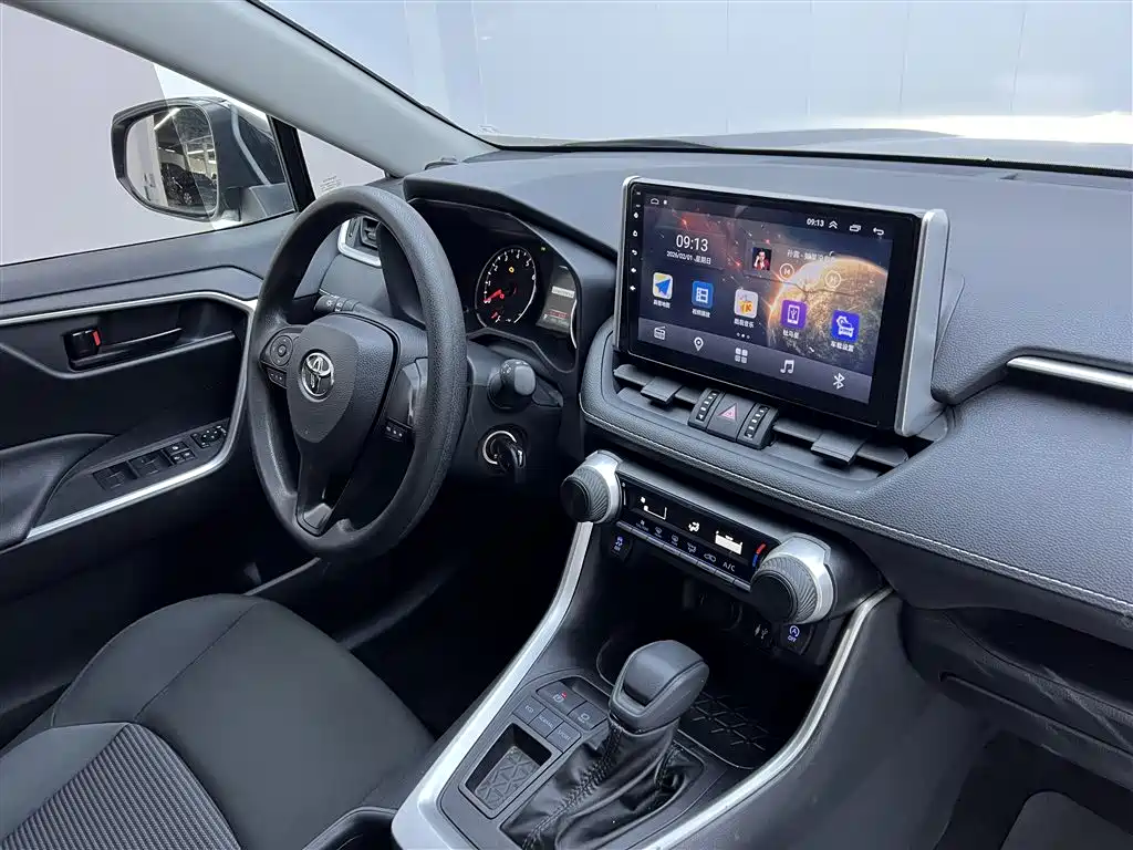 Toyota Wildlander 2022 2.0L CVT FWD Leading Edition фото 24
