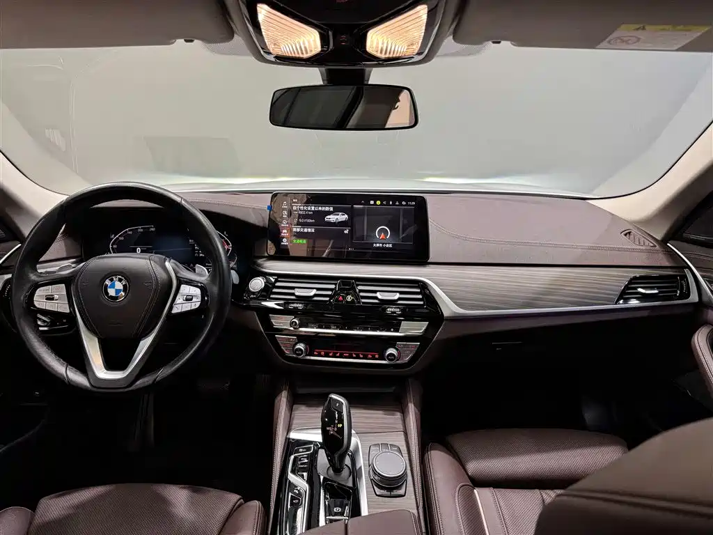 BMW 5 Series 2023 530Li Premium Luxury Package фото 12