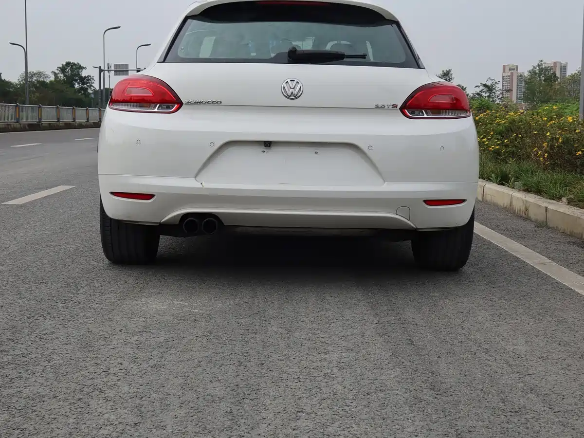 Volkswagen Scirocco 2013 2.0TSI Million Mile Edition фото 4