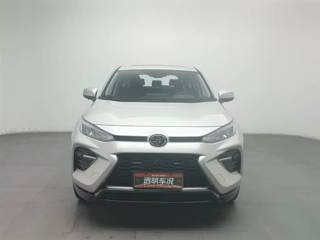 Toyota Wildlander 2023 2.0L CVT FWD Urban фото 3