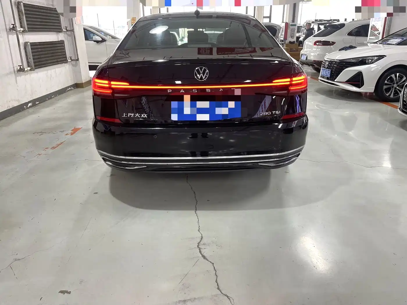 VOLKSWAGEN PASSAT