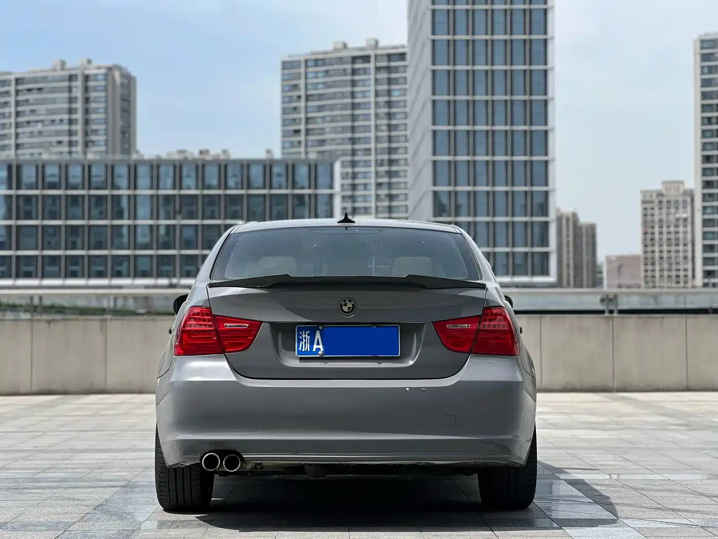 BMW 3 Series (Import) 2010 325i Luxury фото 5