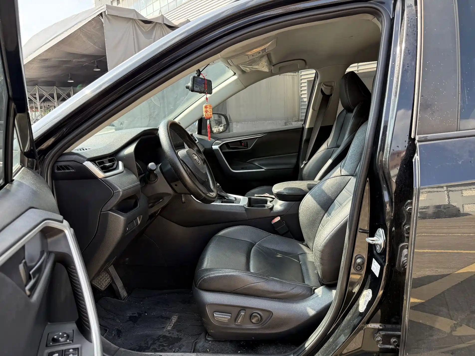 Фото 7 - Toyota Wildlander