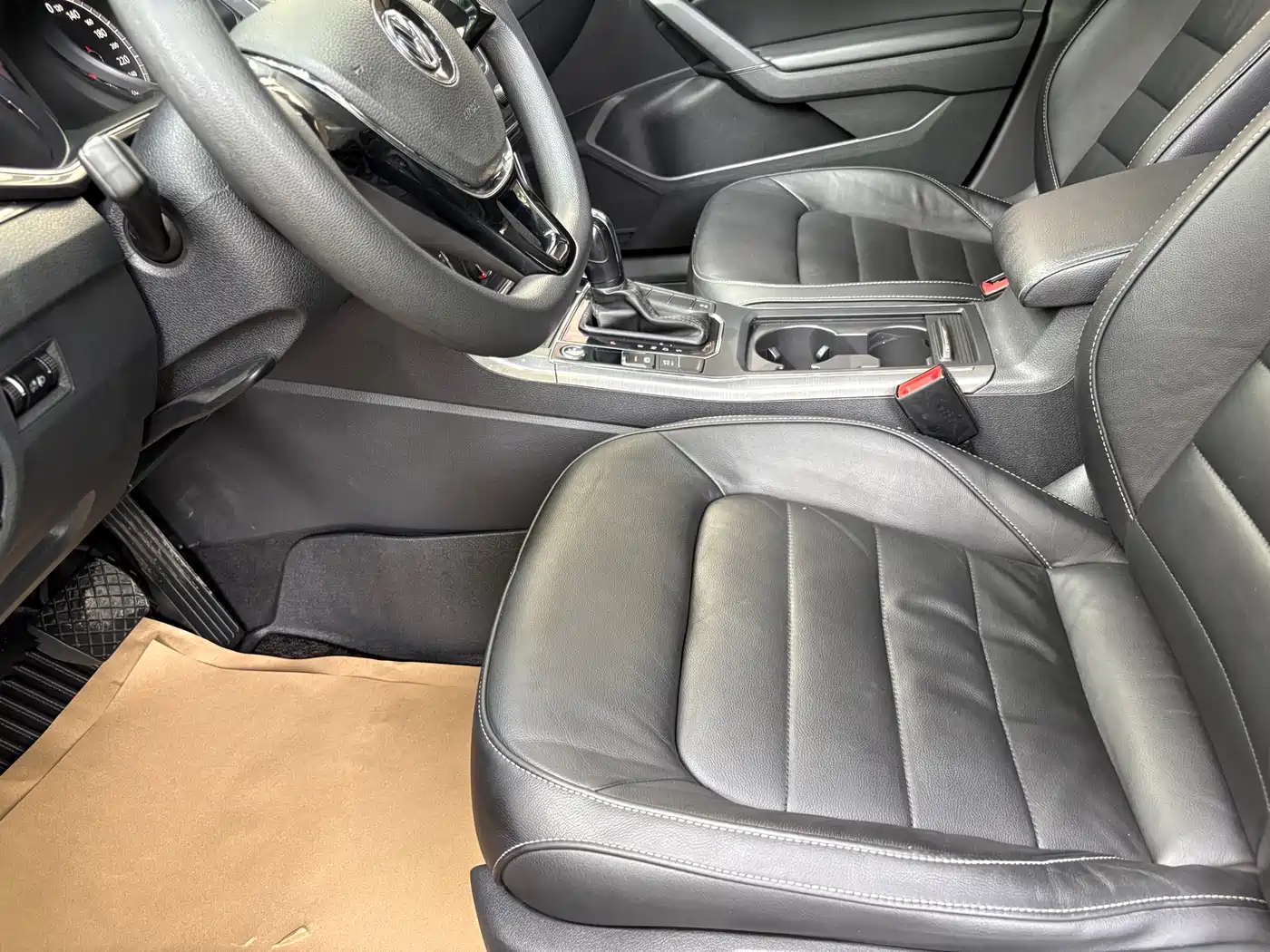 Volkswagen Passat 2017 280TSI DSG Prestige фото 4
