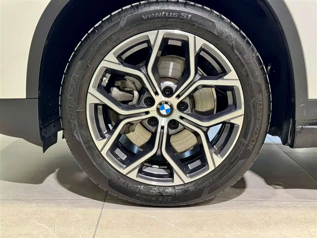 BMW X1 2022 sDrive25Li Leading фото 10