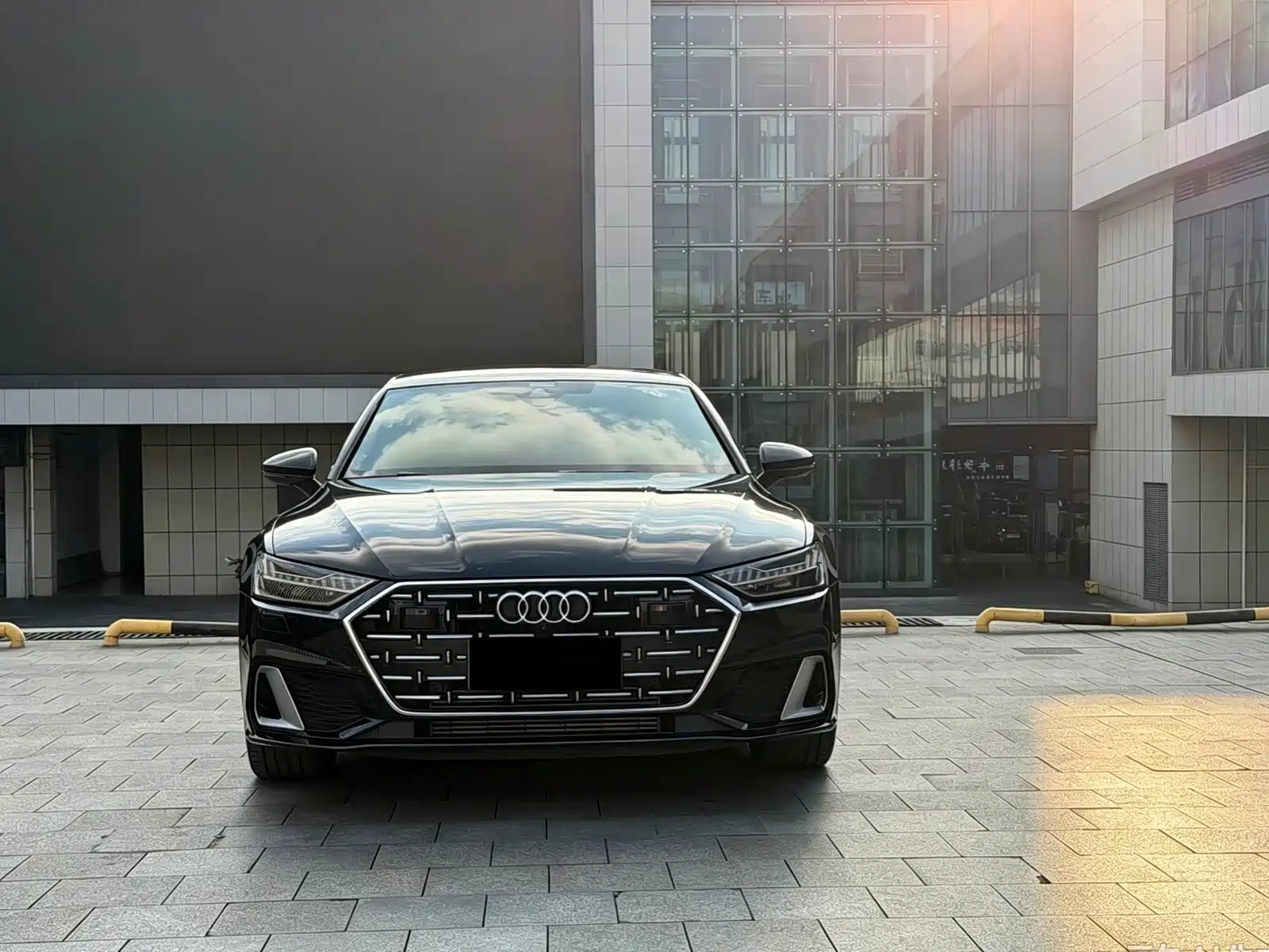 Фото 3 - Audi A7L