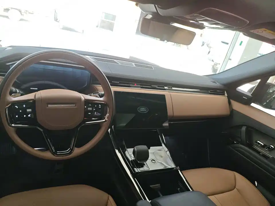 Land Rover Range Rover Sport 2026 2025 400PS Dynamic SE